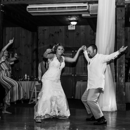 https://maineweddings207.com/wp-content/uploads/2020/09/IMG_3076-540x540.jpg